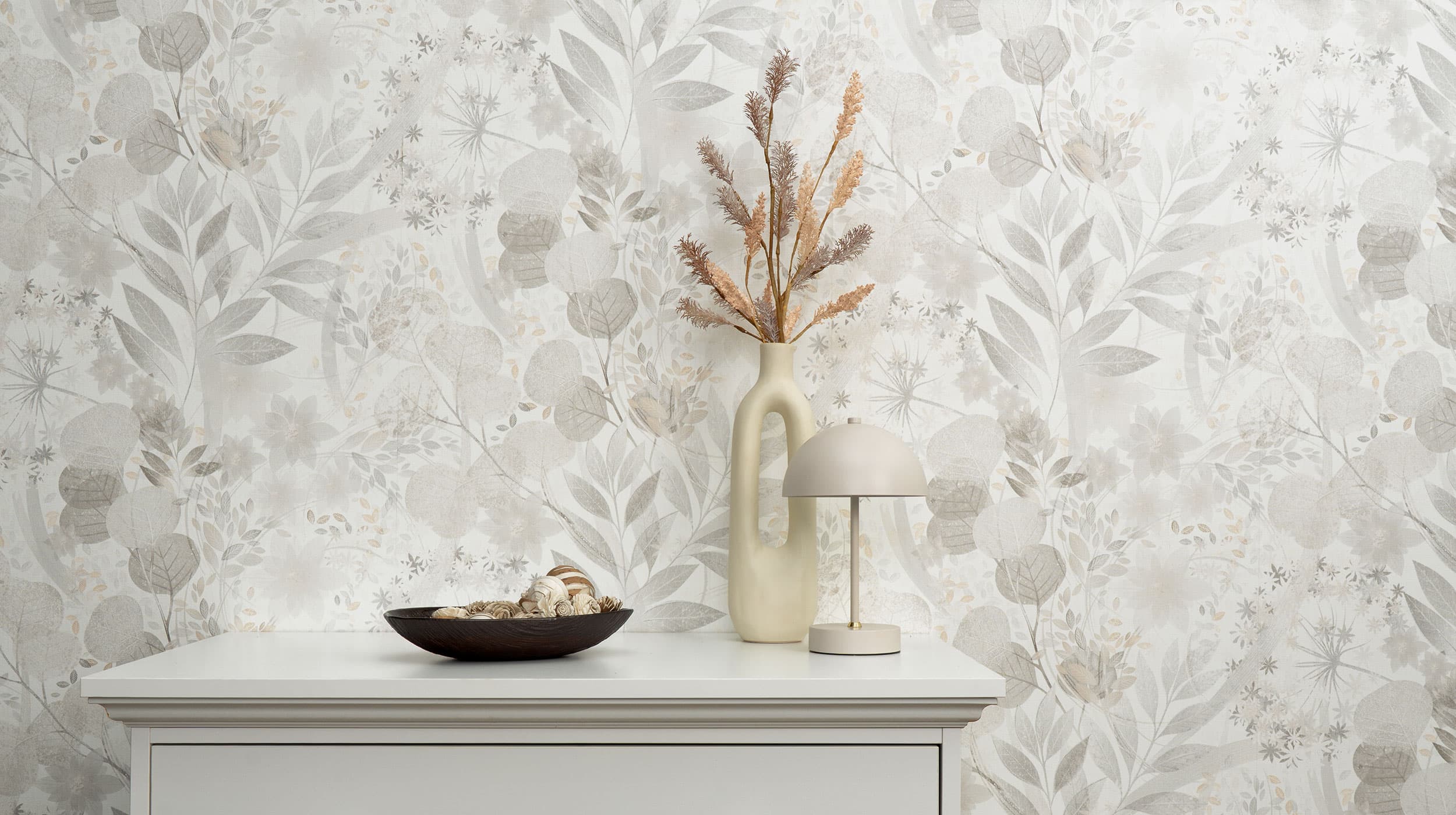 Room decorated in Secret Garden 05 wallpaper